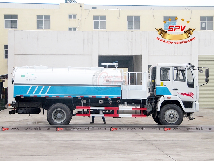 Irrigation Water Truck Sinotruk - RS Irrigation Water Truck Sinotruk - RS